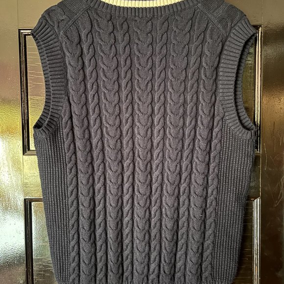 ARITZIA Sunday Best Winston Sweater Vest - Picture 4 of 7